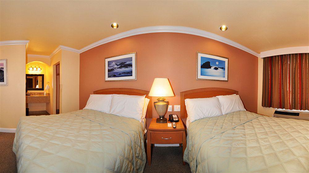 Rodeway Inn & Suites Near The Coliseum & Arena Оакланд Экстерьер фото