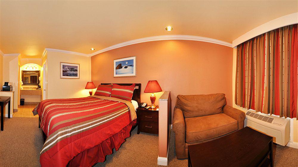 Rodeway Inn & Suites Near The Coliseum & Arena Оакланд Экстерьер фото